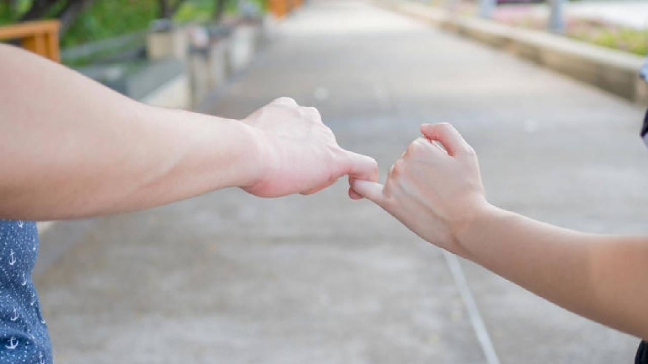 आश्वासने मोडली जातात, दिलेलं वचन पाळलं जात नाही