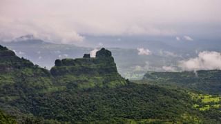 रिक्षा पार्क करण्यापासून रोखले, संतापलेल्या ड्रायव्हरने गार्डलाच संपवले..