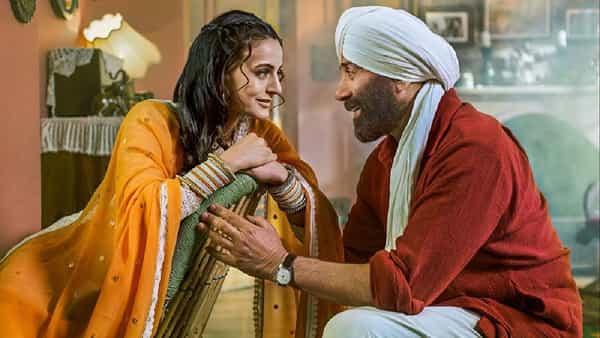 सनी देओल याने बॉलिवूडबाबत धक्कादायक खुलासा केलाआहे. 2001 साली गदर चित्रपट रिलीज झाला होता. तेव्हा बॉलिवूडमध्ये नेमकं काय सुरु याबाबत सांगितलं.