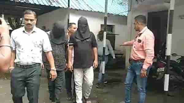 रस्त्यातून अधिकाऱ्याचे अपहरण, कारमध्ये टाकून मारहाण, कारण काय?