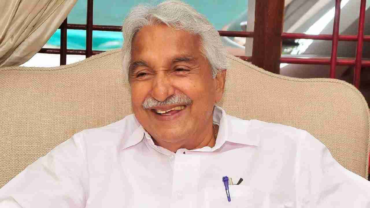 Oommen Chandy Death : केरळचे माजी मुख्यमंत्री ओमान चांडी यांचं निधन; 79 व्या वर्षी घेतला अखेरचा श्वास