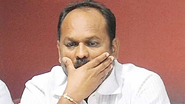 रासप नेते जानकर यांनी दंड थोपाटले; मात्र परभणीत भाजपची वेगळीच खेळी; थेट रासप आमदारालाच... रासप नेते जानकर यांनी दंड थोपाटले; मात्र परभणीत भाजपची वेगळीच खेळी; थेट रासप आमदारालाच...