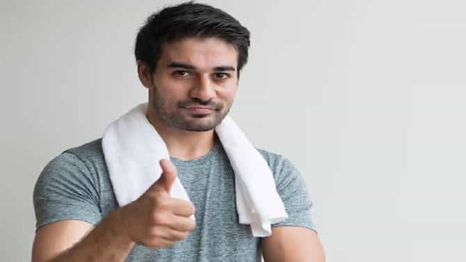 पुरूषांनो, इकडे लक्ष द्या ! आजारी पडायचं नसेल तर वैयक्तिक स्वच्छतेच्या या सवयी पाळाच..