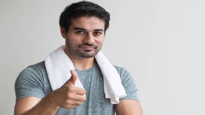 पुरूषांनो, इकडे लक्ष द्या ! आजारी पडायचं नसेल तर वैयक्तिक स्वच्छतेच्या या सवयी पाळाच..