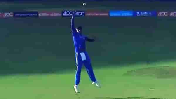 Video : IND A vs PAK A : वर्ल्डकप आधी टीम इंडियाला मिळाला दुसरा रैना, एकदा हा खतरनाक कॅच पाहाच