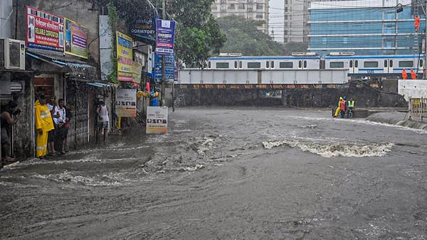 मुंबईच्या पावसाने तीन वर्षाचा मोडला विक्रम; 24 तासात 1 हजार 512.6 मिमी पाऊस