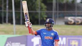 INDA vs BANA | यश धुल याचं झुंजार अर्धशतक, बांगलादेशला विजयासाठी 212 धावांचं आव्हान INDA vs BANA | यश धुल याचं झुंजार अर्धशतक, बांगलादेशला विजयासाठी 212 धावांचं आव्हान