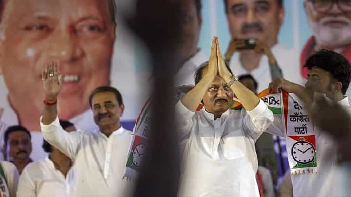 अजित पवार सत्तेत सामील; पुत्र पार्थ पाठोपाठ आता पवार कुटुंबातील आणखी एका सदस्याची राजकारणात एन्ट्री अजित पवार सत्तेत सामील; पुत्र पार्थ पाठोपाठ आता पवार कुटुंबातील आणखी एका सदस्याची राजकारणात एन्ट्री