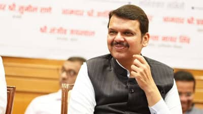 Devendra Fadnavis Birthday : सर्वात तरूण महापौर ते दोन वेळा राज्याचं मुख्यमंत्रिपद; जाणून घ्या देवेंद्र फडणवीस यांची कारकीर्द...