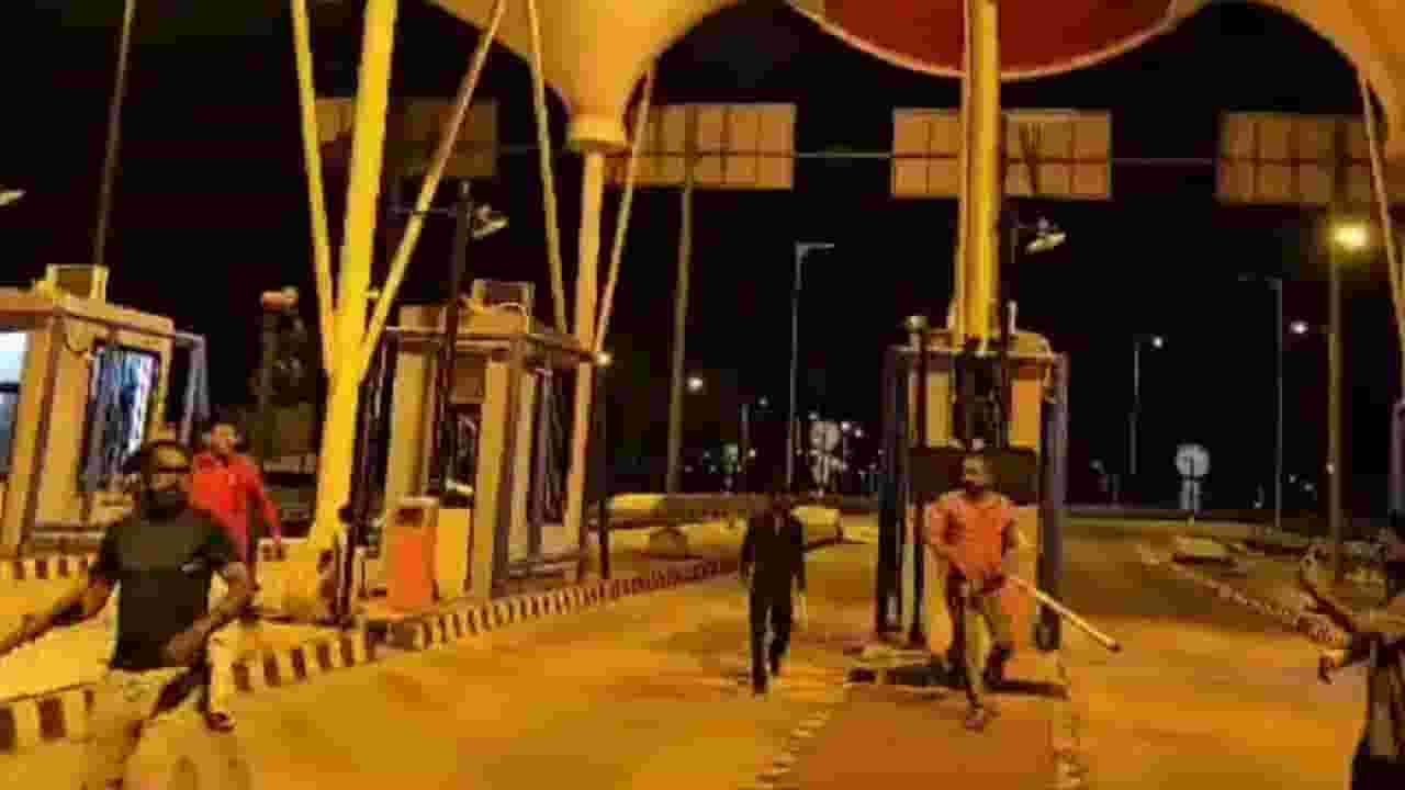 अमित ठाकरे यांचा ताफा अडवल्याने टोल नाकाच फोडला; पोलिसांची मोठी कारवाई!