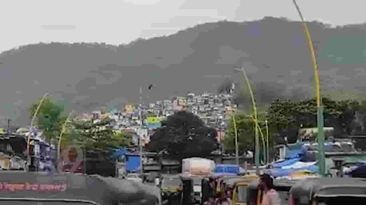 इर्शाळवाडी दुर्घटनेची धास्ती ठाणेकरांना; पाहा काय आहे नेमकं कारण... इर्शाळवाडी दुर्घटनेची धास्ती ठाणेकरांना; पाहा काय आहे नेमकं कारण...