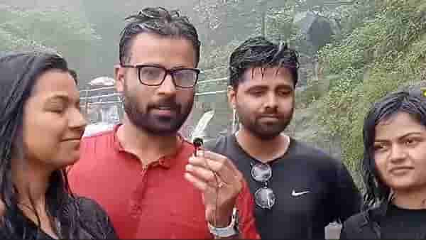 या भागात पावसाळी पर्यटनावर बंदी, तरीही पर्यटक घेतात सुटीचा आनंद