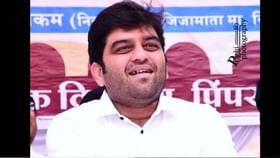माजी आमदार हर्षवर्धन जाधव यांना हृदयविकाराचा झटका; नितीन गडकरी यांच्या निवासस्थानी प्रकृती बिघडली माजी आमदार हर्षवर्धन जाधव यांना हृदयविकाराचा झटका; नितीन गडकरी यांच्या निवासस्थानी प्रकृती बिघडली