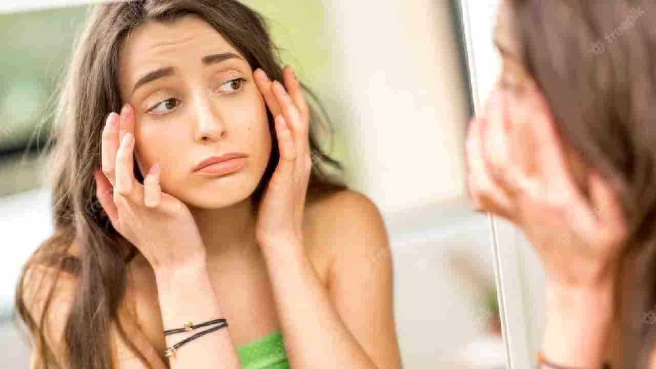 Skin Health News : आठवड्यातून किती वेळा स्क्रब करणे योग्य? जाणून घ्या!