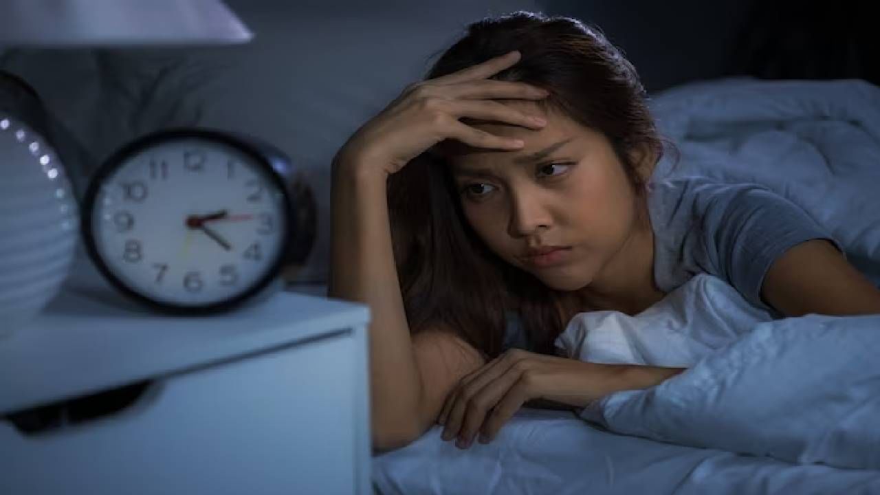 अपुरी झोप हृदयासाठी धोकादायक, वाढतो हार्ट ॲटॅकचा धोका
