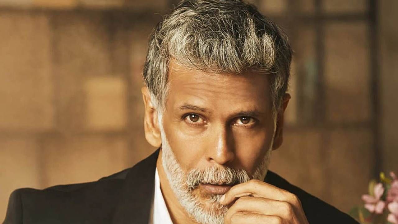 Milind Soman | क्रू मेंबरला मिलिंद सोमणने दिली अशी वागणूक; नेटकरी म्हणाले 'जरा तरी दया कर!'