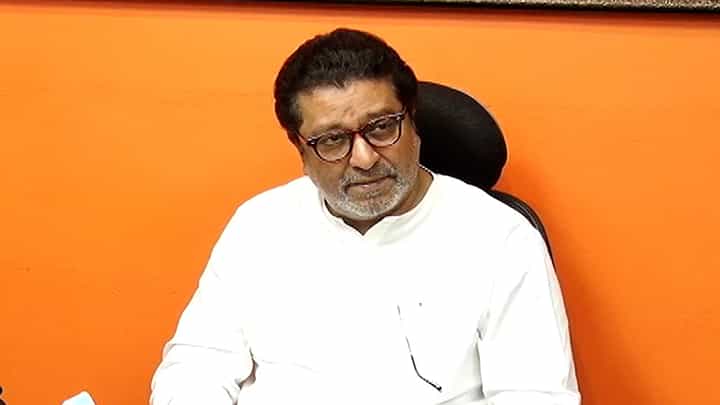 ‘आधी जेलमध्ये टाकायची भाषा करायची आणि मग.. युती’; राज ठाकरे यांची घणाघाती टीका ‘आधी जेलमध्ये टाकायची भाषा करायची आणि मग.. युती’; राज ठाकरे यांची घणाघाती टीका