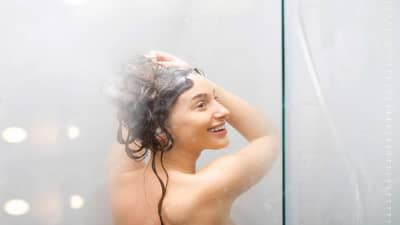 Health : गरम पाण्याने वारंवार अंघोळ करणाऱ्यांनो एकदा ही बातमी जरूर वाचा