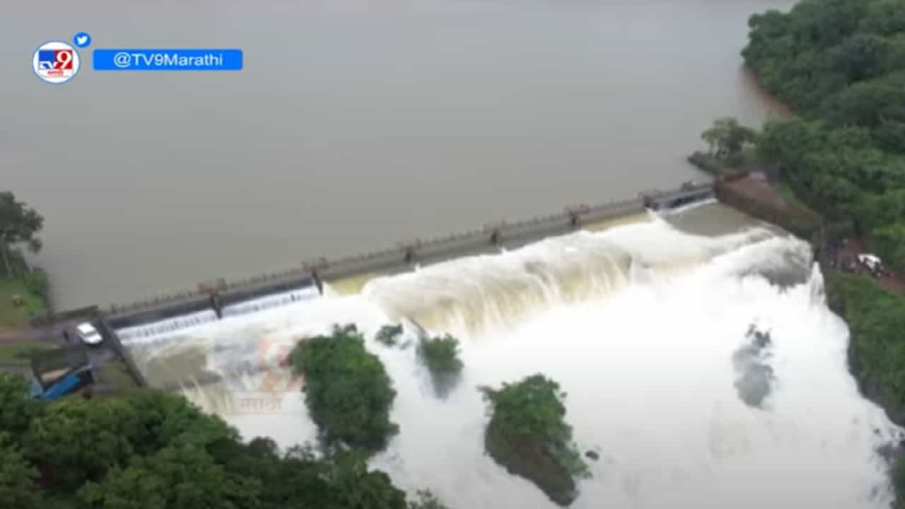 कोल्हापुरातील राधानगरी धरण पूर्ण क्षमतेने भरलं, बघा धरणाची विहंगम ड्रोन दृश्य कोल्हापुरातील राधानगरी धरण पूर्ण क्षमतेने भरलं, बघा धरणाची विहंगम ड्रोन दृश्य