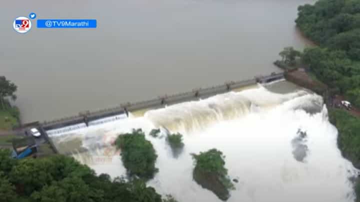 कोल्हापुरातील राधानगरी धरण पूर्ण क्षमतेने भरलं, बघा धरणाची विहंगम ड्रोन दृश्य कोल्हापुरातील राधानगरी धरण पूर्ण क्षमतेने भरलं, बघा धरणाची विहंगम ड्रोन दृश्य
