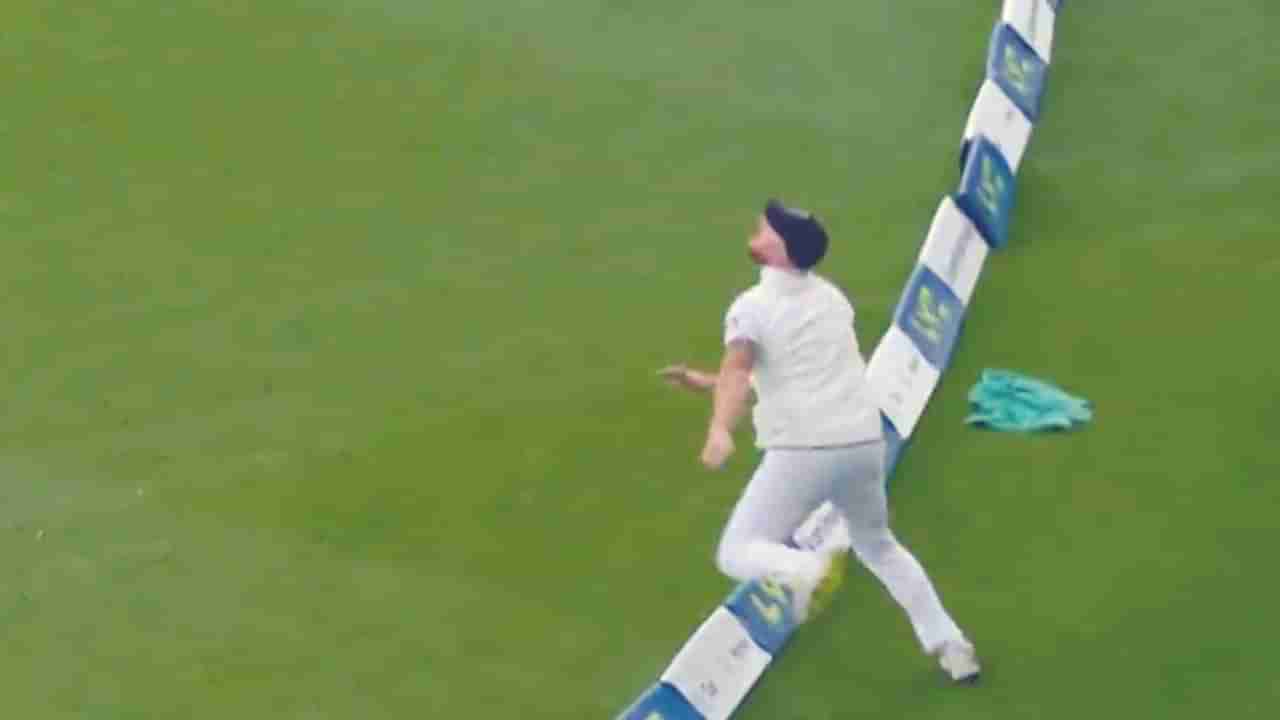 England vs Australia : बेन स्टोक्स याने पकडला अफलातून झेल, व्हिडीओ Viral