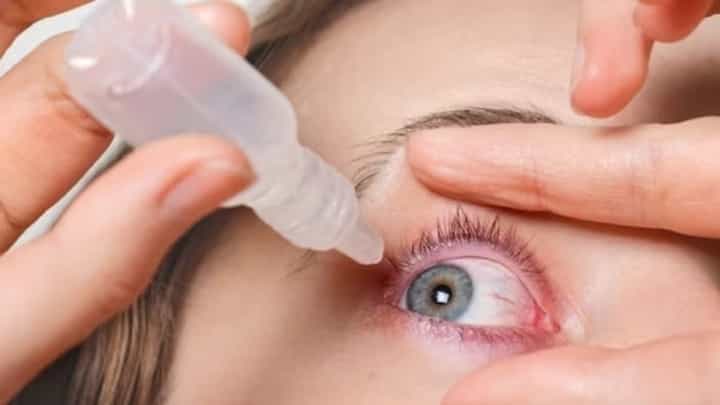नाशिककरांनो काळजी घ्या ! शहरात डोळ्यांची साथ अन् 156 रुग्ण; डॉक्टरांचं काय आवाहन? नाशिककरांनो काळजी घ्या ! शहरात डोळ्यांची साथ अन् 156 रुग्ण; डॉक्टरांचं काय आवाहन?