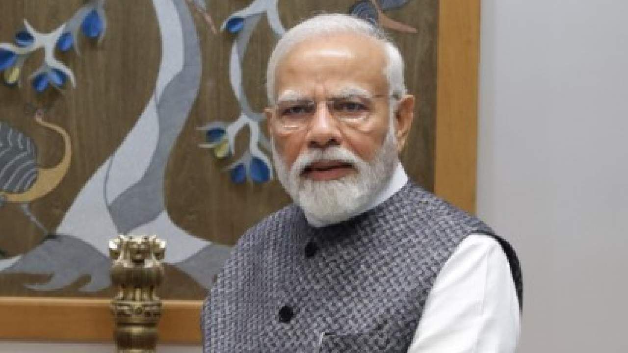 पंतप्रधान नरेंद्र मोदी यांचा पुणे दौरा, नरेंद्र मोदी-शरद पवार येणार एकाच व्यासपीठावर पंतप्रधान नरेंद्र मोदी यांचा पुणे दौरा, नरेंद्र मोदी-शरद पवार येणार एकाच व्यासपीठावर