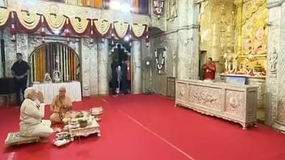 पंतप्रधान मोदी यांच्या हस्ते दगडूशेठ गणपतीची पूजा, पाहा व्हिडीओ…