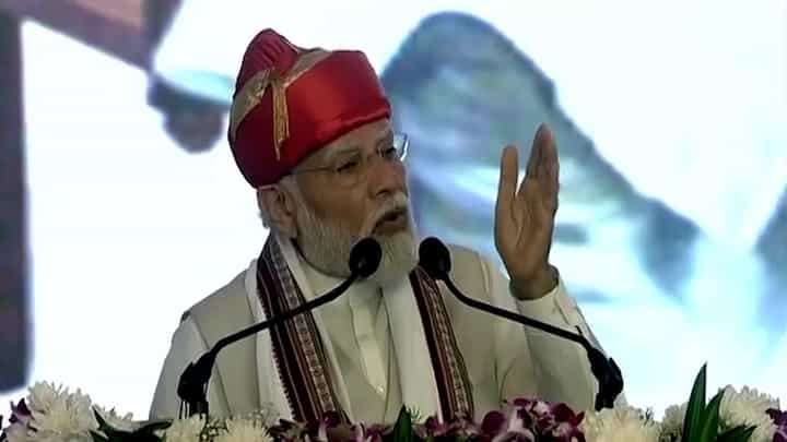 ‘इंग्रजांनाही टिळकांनी खडसावलं, त्यांच्या भारताबद्दलच्या ‘त्या’ धारणेलाही तोडलं’: पंतप्रधान मोदी ‘इंग्रजांनाही टिळकांनी खडसावलं, त्यांच्या भारताबद्दलच्या ‘त्या’ धारणेलाही तोडलं’: पंतप्रधान मोदी