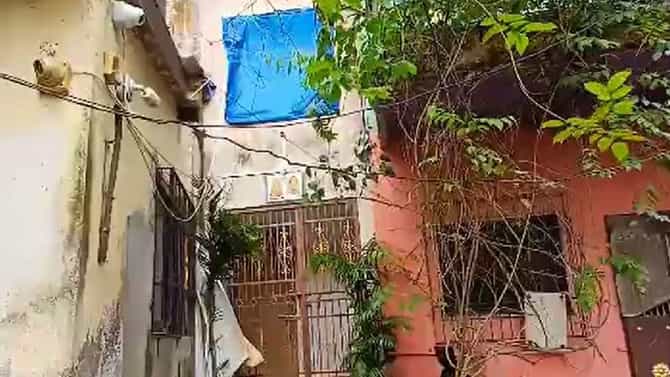 पती-पत्नीने घेतला घातक निर्णय, बंगल्याच्या गच्चीवरून खाली थेट मारली उडी