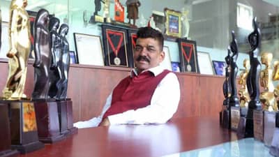 Nitin Desai | भाजपाच्या या नेत्याने नितीन देसाई यांना दिलेला फ्रेश स्टार्टचा सल्ला, डोक्यावर होतं 252 कोटींच कर्ज