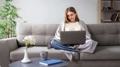 Side Effects of Work From Home : तुम्हीसुद्धा सतत करता का घरून काम ? जाणून घ्या वर्क फ्रॉम होमचे तोटे