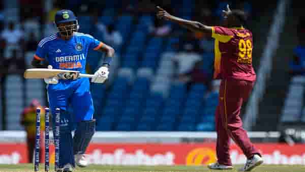 WI vs IND 1st T20I | टीम इंडियाची हारकीरी, वेस्ट इंडिजचा 4 धावांनी विजय