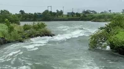या धरणातून मोठ्या प्रमाणात पाण्याचा विसर्ग, नदी काठच्या गावांना सतर्कतेचा इशारा