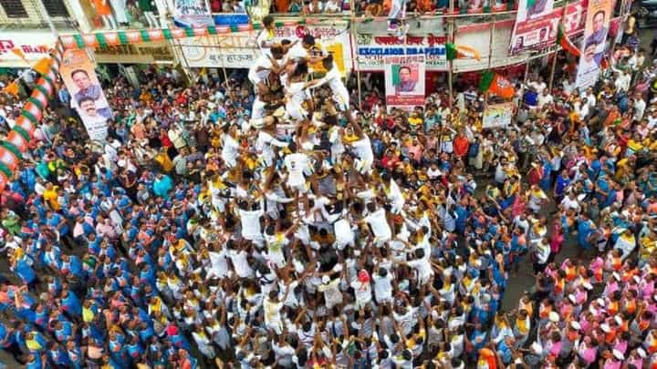 'पुण्यात दहीहंडीची वेळ रात्री १० वाजेपर्यंत नाही तर...', भाजपच्या आमदाराची शिंदे सरकारकडे मागणी काय? 'पुण्यात दहीहंडीची वेळ रात्री १० वाजेपर्यंत नाही तर...', भाजपच्या आमदाराची शिंदे सरकारकडे मागणी काय?