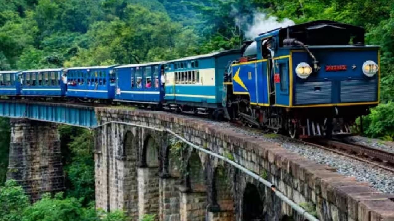 Indian Railway : मजेत करा प्रवास! YATRI हजर मदतीला