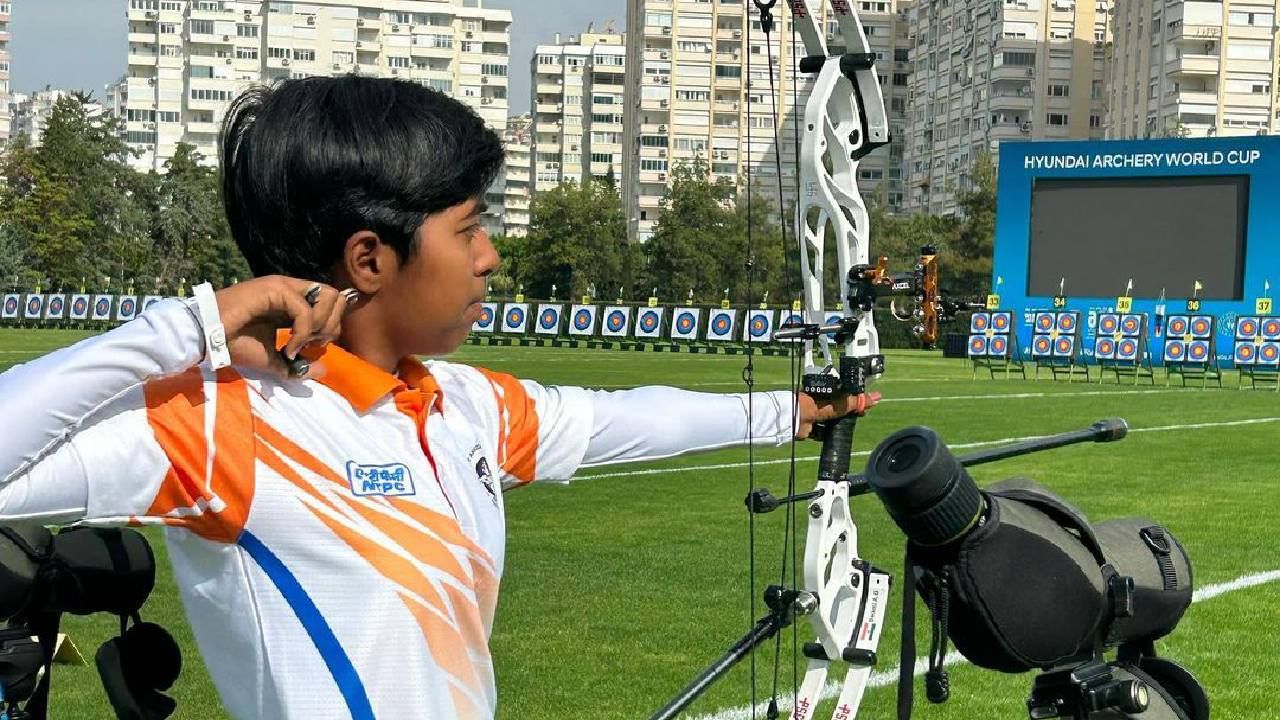 भारताच्या अदिती स्वामी हीने जर्मनीची राजधानी बर्लिन येथे सुरू असलेल्या जागतिक तिरंदाजी स्पर्धेत हा पराक्रम करून इतिहास रचला आहे.