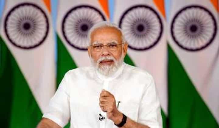 INDIA नव्हे तर घमंडिया...; विरोधकांच्या आघाडीचं नामकरण करत पंतप्रधान मोदी यांची टीका INDIA नव्हे तर घमंडिया...; विरोधकांच्या आघाडीचं नामकरण करत पंतप्रधान मोदी यांची टीका