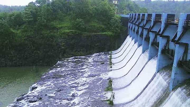 ठाणे जिल्ह्यासाठी मोठी बातमी, बदलापूरचं बारवी धरण किती टक्के भरलं? पाण्याची चिंता मिटली की कायम? ठाणे जिल्ह्यासाठी मोठी बातमी, बदलापूरचं बारवी धरण किती टक्के भरलं? पाण्याची चिंता मिटली की कायम?