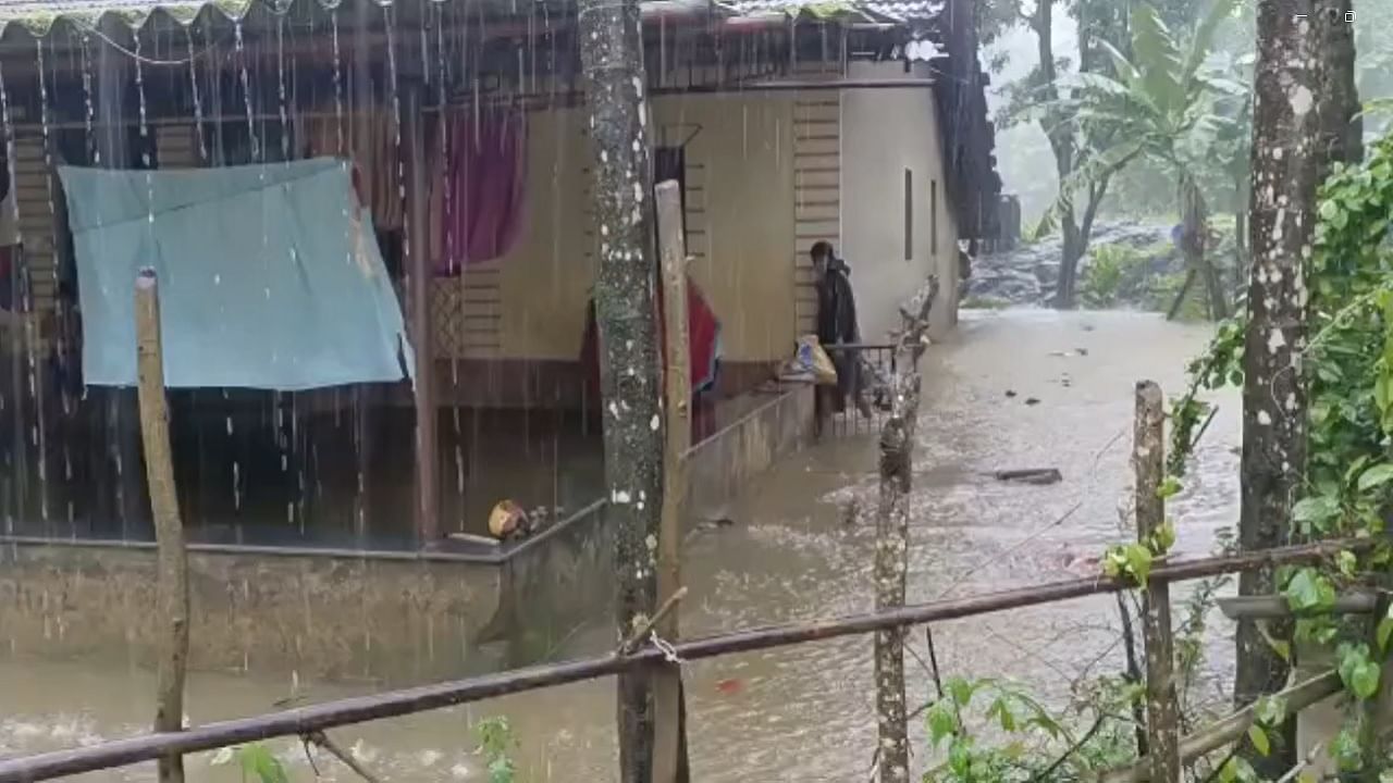 जुलैमध्ये अतिवृष्टी होऊन पुरस्थिती निर्माण झाल्याने मनुष्यहानी, कच्ची घरे,गोठे, झोपड्यांची पडझड होऊन मोठे नुकसान झाले.