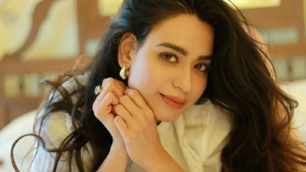 हे सर्व सांगताना सौंदर्या शर्मा ही भावूक झाल्याचे देखील बघायला मिळाले. सौंदर्या शर्मा पुढे म्हणाली की, माझ्या अपहरणनंतर माझ्या घरचे देखील खूप जास्त चिंतेमध्ये होते. 