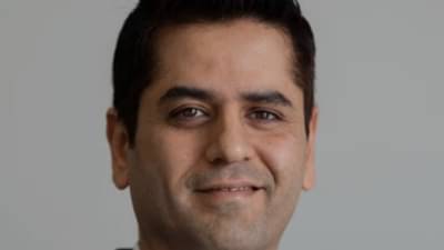 पुन्हा भारतीय व्यक्ती परदेशी कंपनीच्या सर्वौच्च पदी, टेस्लाच्या सीएफओपदी भारतीय वंशाचे वैभव तनेजा यांची नियुक्ती