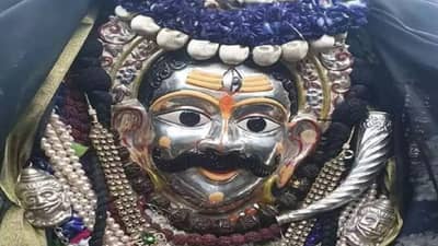 Kalashtami 2023 : काल भैरवाच्या उपासनेने दूर होते अकाल मृत्यूचे भय, कालाष्टमीला अशी करा पूजा