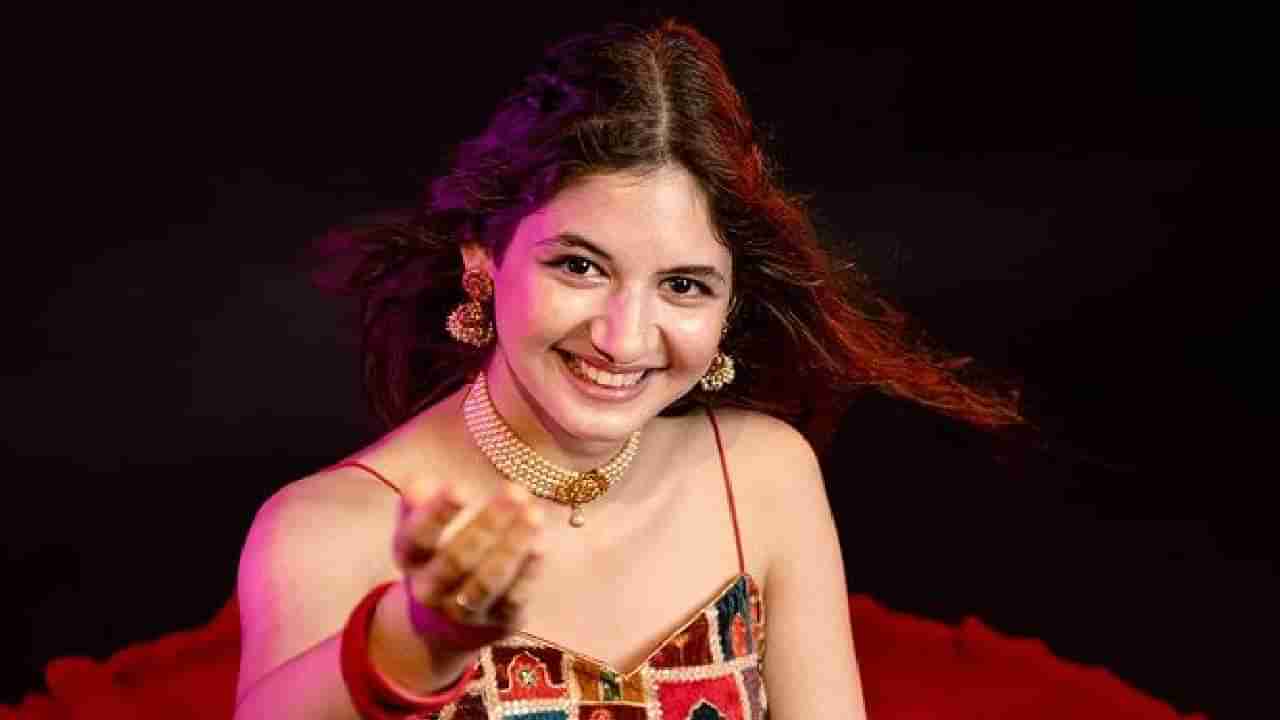 Harshaali Malhotra | तुम्हाला लाज..; कुटुंबाचा उल्लेख करणाऱ्या ट्रोलरवर भडकली बजरंगी भाईजानची मुन्नी