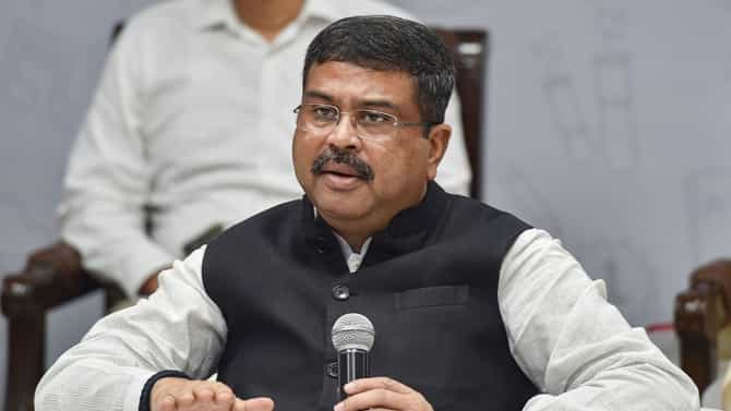 गॅस सिलिंडरच्या किमती कमी करून पंतप्रधान मोदींनी नवरात्रीची रौनक वाढवली: धर्मेंद्र प्रधान