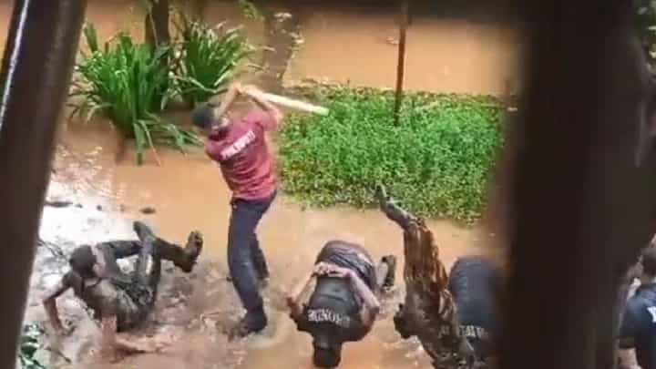 एनसीसीच्या अमानुष मारहाण झालेले विद्यार्थ्यी म्हणतात, ‘सर्व प्रकार चुकीच्या...’ एनसीसीच्या अमानुष मारहाण झालेले विद्यार्थ्यी म्हणतात, ‘सर्व प्रकार चुकीच्या...’