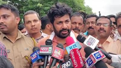 सत्तेत असणं म्हणजे खाली मान घालून..., बच्चू कडू यांचा अमरावतीत एल्गार