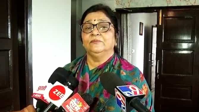मी प्रेक्षक गॅलरीत होते, ते सगळं पाहिलं; राहुल गांधी फ्लाईंग किस प्रकरणावर काँग्रेसच्या महिला खासदाराची प्रतिक्रिया
