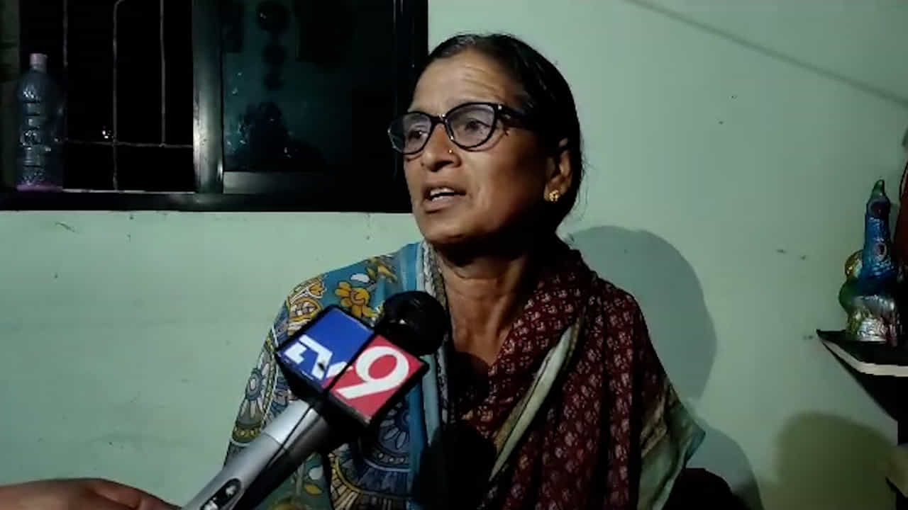 शाह यांचा दावा थेट कलावती बांदूरकर यांनीच थोडून काढला; म्हणाल्या, ‘मला जे काही मिळाले ते काँग्रेस’ शाह यांचा दावा थेट कलावती बांदूरकर यांनीच थोडून काढला; म्हणाल्या, ‘मला जे काही मिळाले ते काँग्रेस’