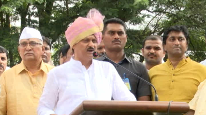 कोल्हापूर शहराच्या हद्दवाढीचा प्रश्न मार्गी लागणार? अजित पवार म्हणतात... कोल्हापूर शहराच्या हद्दवाढीचा प्रश्न मार्गी लागणार? अजित पवार म्हणतात...